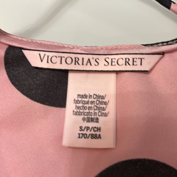 Victoria s secret , polka dot camisole size small . - Picture 3 of 3
